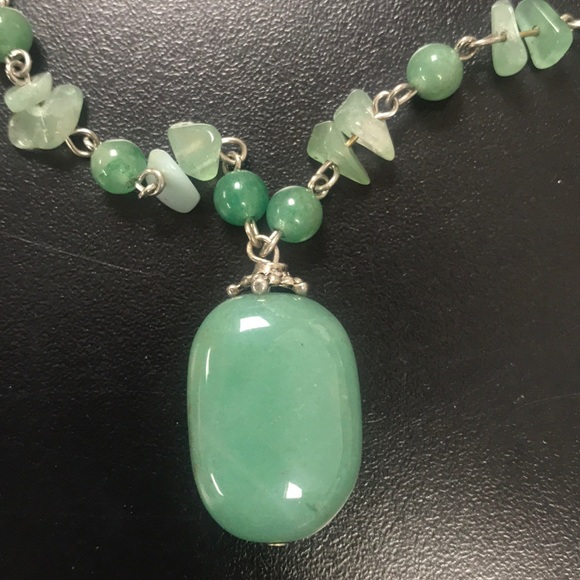 PARK LANE “JADE” GENUINE AVENTURINE STONE NECKLACE - Picture 2 of 8